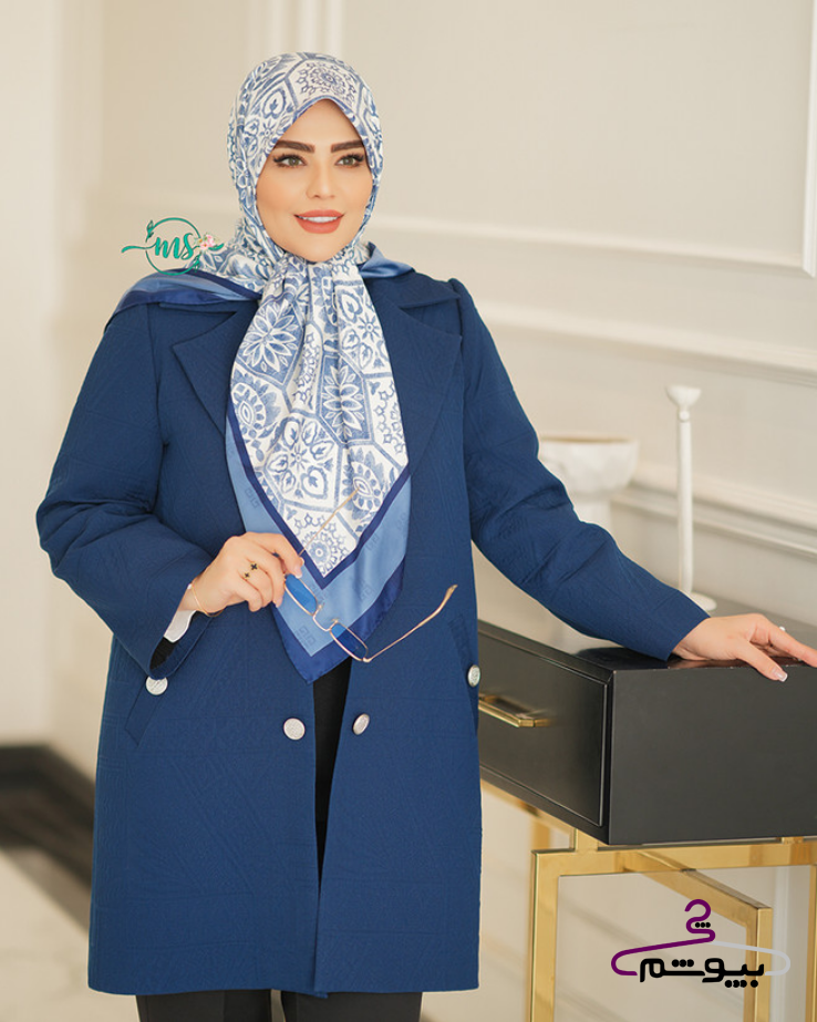 روسری ابریشم ژاکارد طرح اسلیمی جیوانجی رنگ سرمه ای